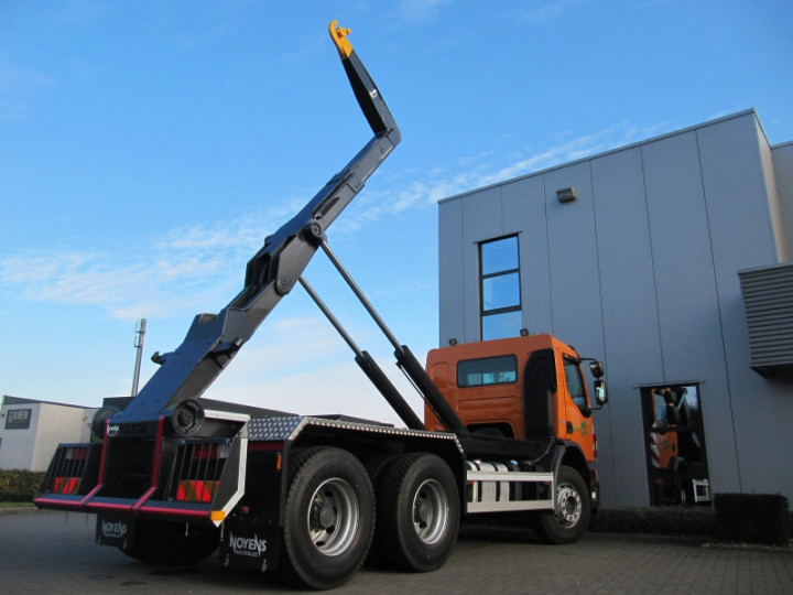 Containersysteem Haaksysteem Busi Group (3)